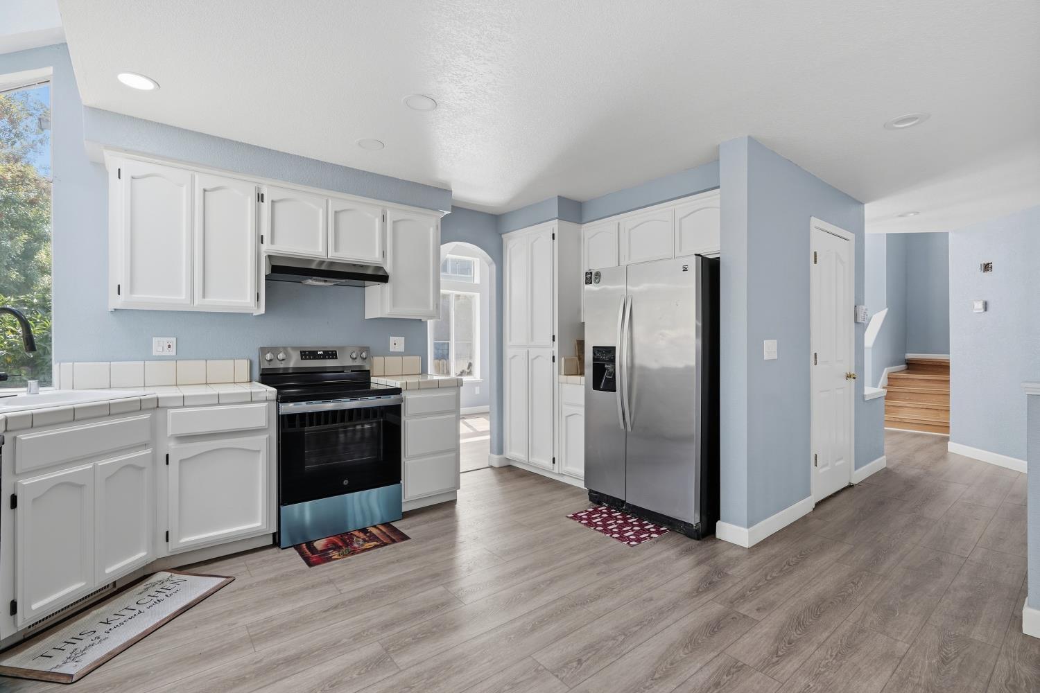 332 Ansonville Ln, Modesto, CA 95357