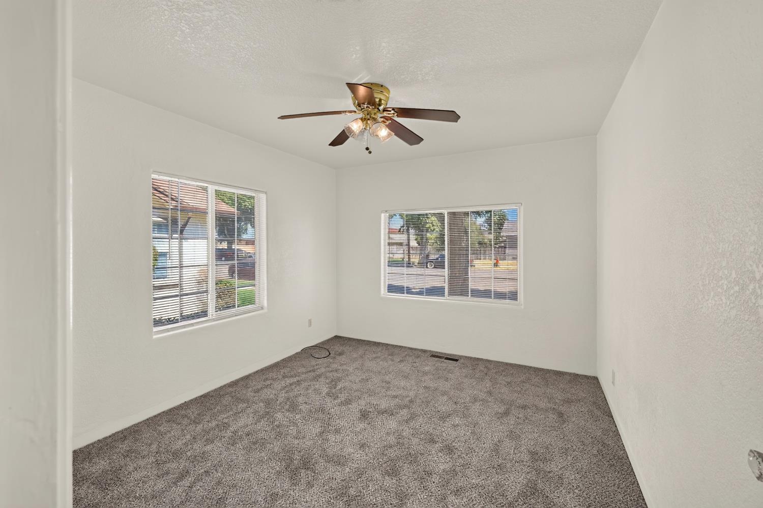 91 6th, Gustine, CA 95322