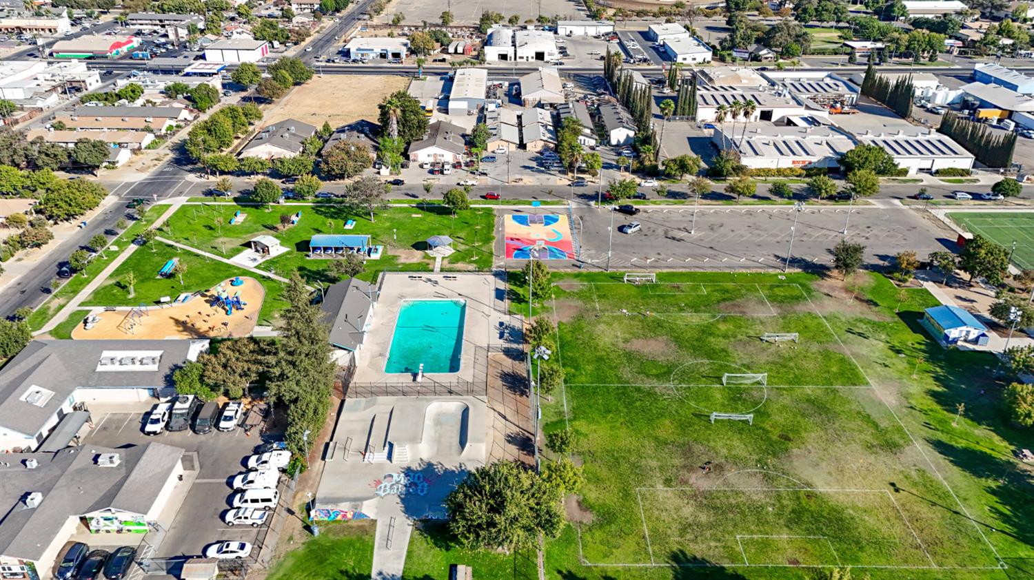 940 K St, Merced, CA 95341