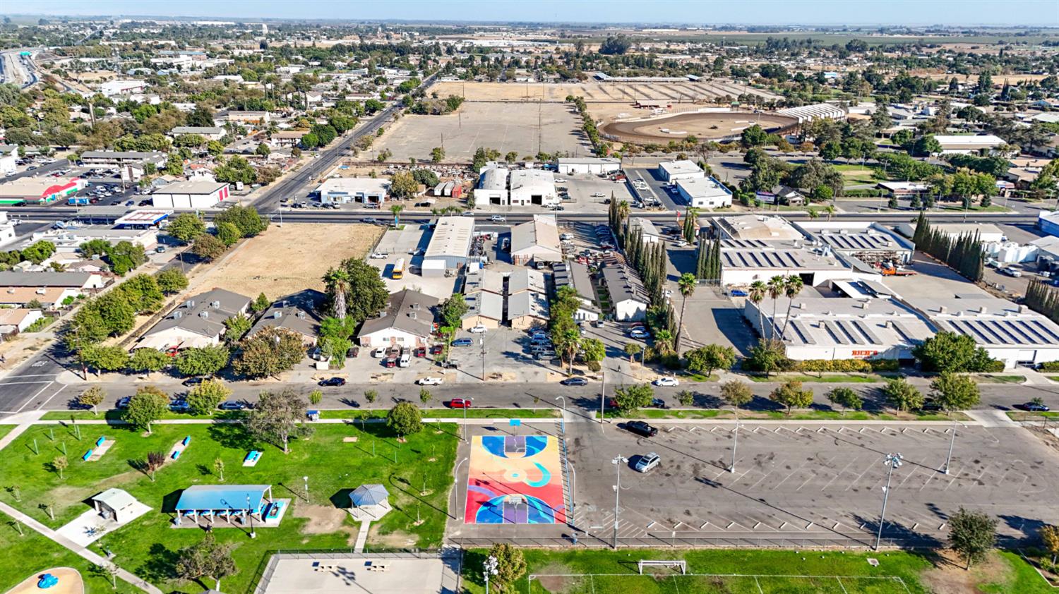 940 K St, Merced, CA 95341