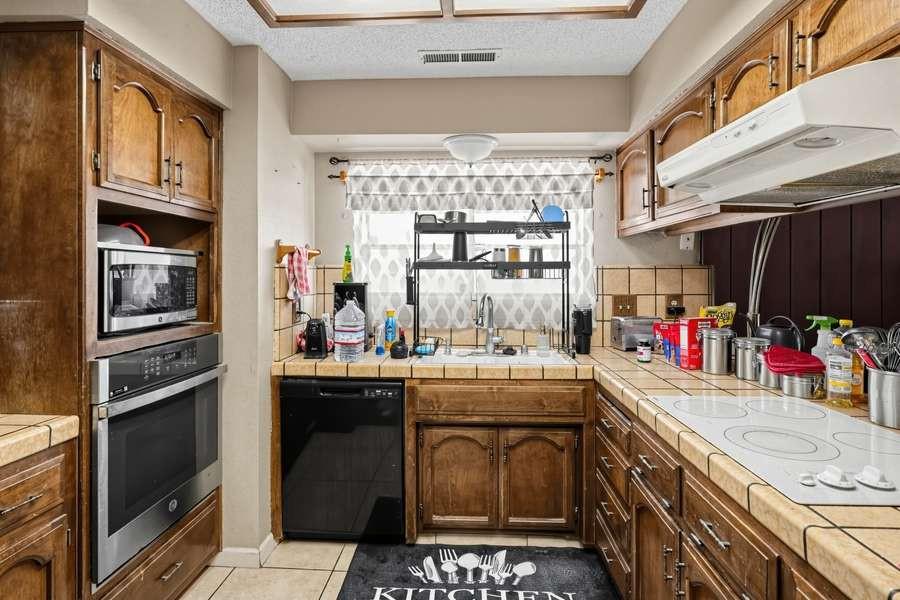 558 East Grove Ave, Atwater, CA 95301