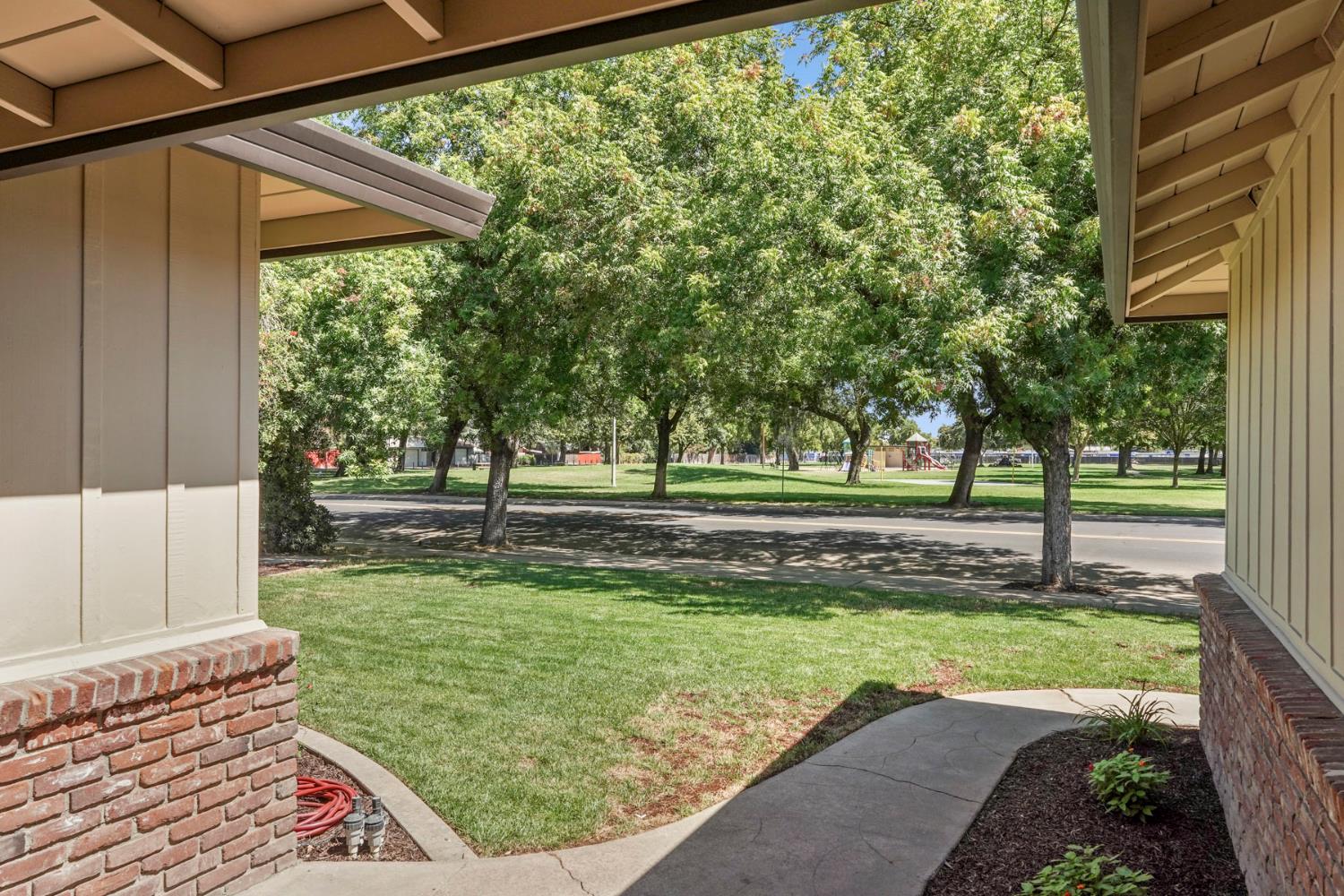 2205 College Ave, Modesto, CA 95350