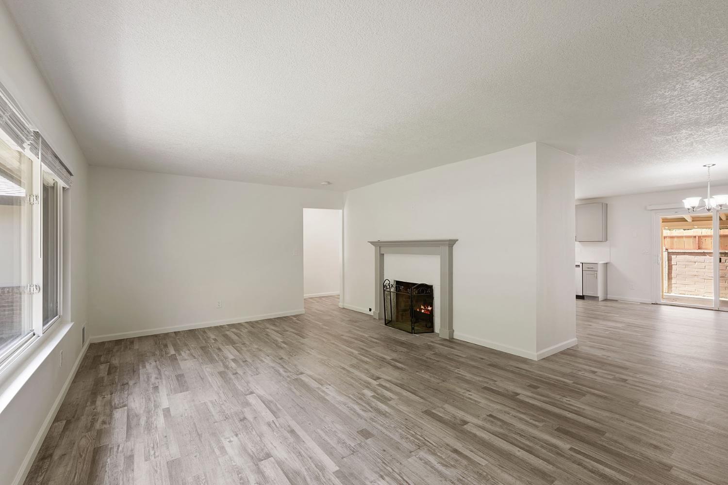2205 College Ave, Modesto, CA 95350