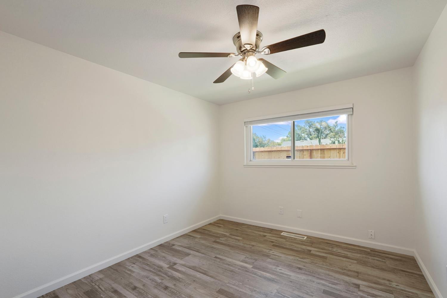 2205 College Ave, Modesto, CA 95350