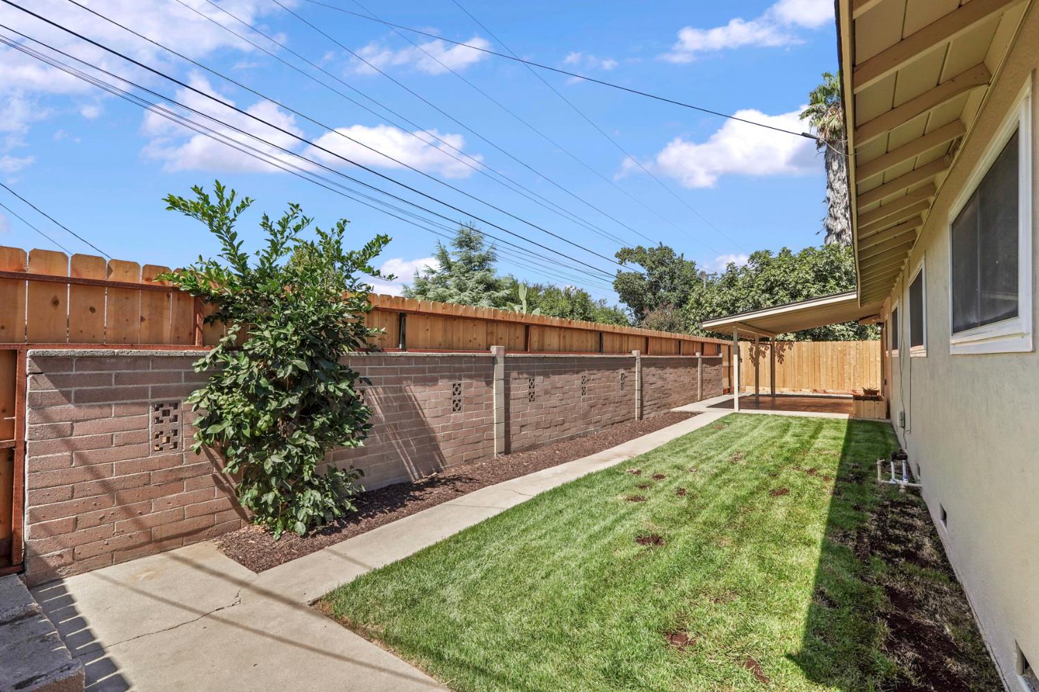 2205 College Ave, Modesto, CA 95350