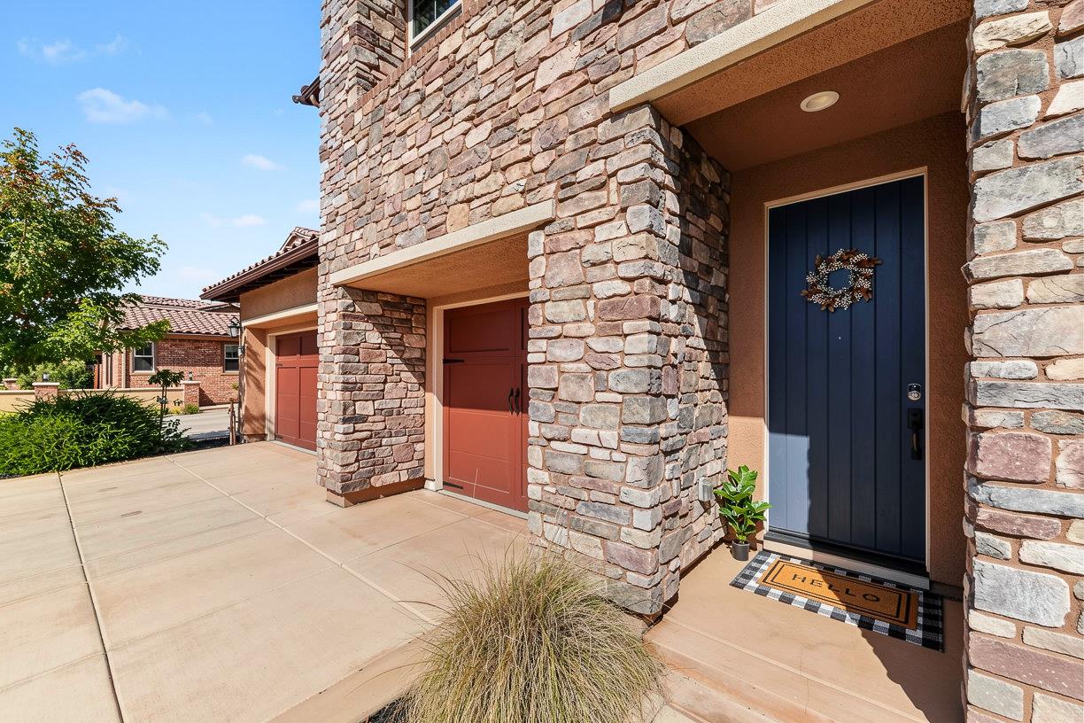 1434 Riva Trigoso Dr, Manteca, CA 95337