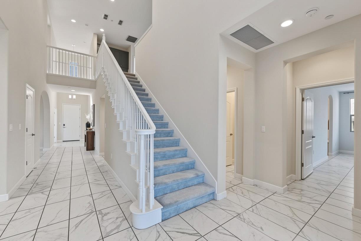 1434 Riva Trigoso Dr, Manteca, CA 95337