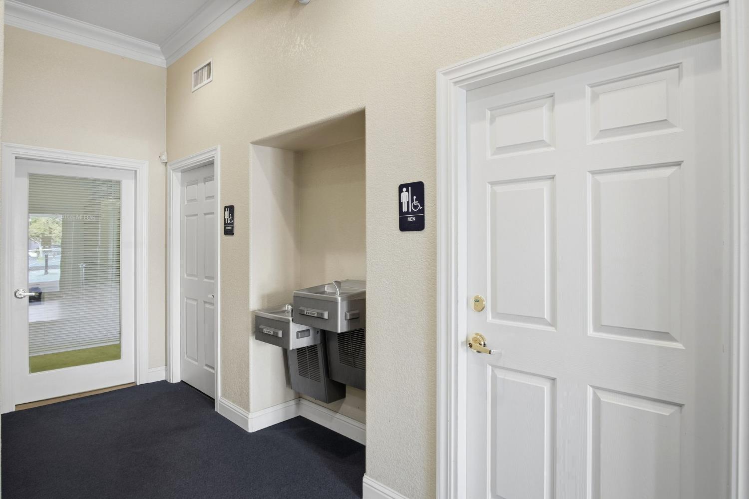 1111 J St, Modesto, CA 95354