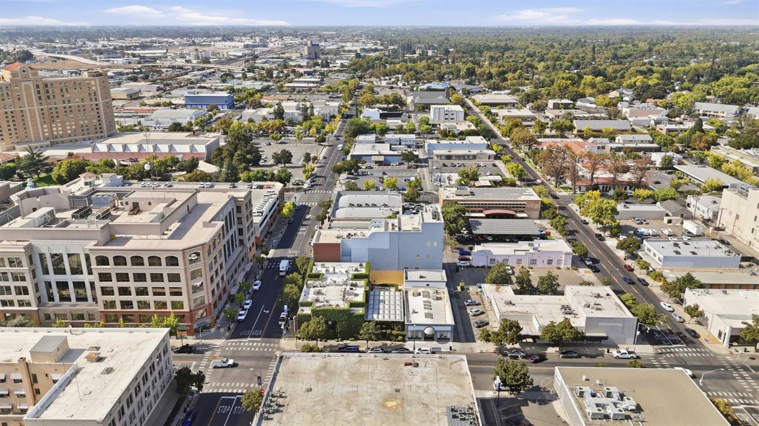 1111 J St, Modesto, CA 95354