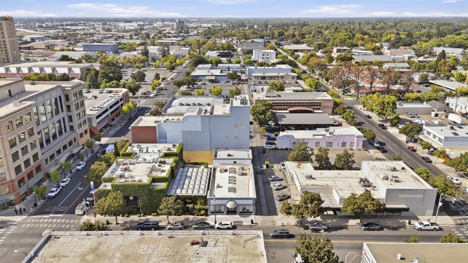1111 J St, Modesto, CA 95354