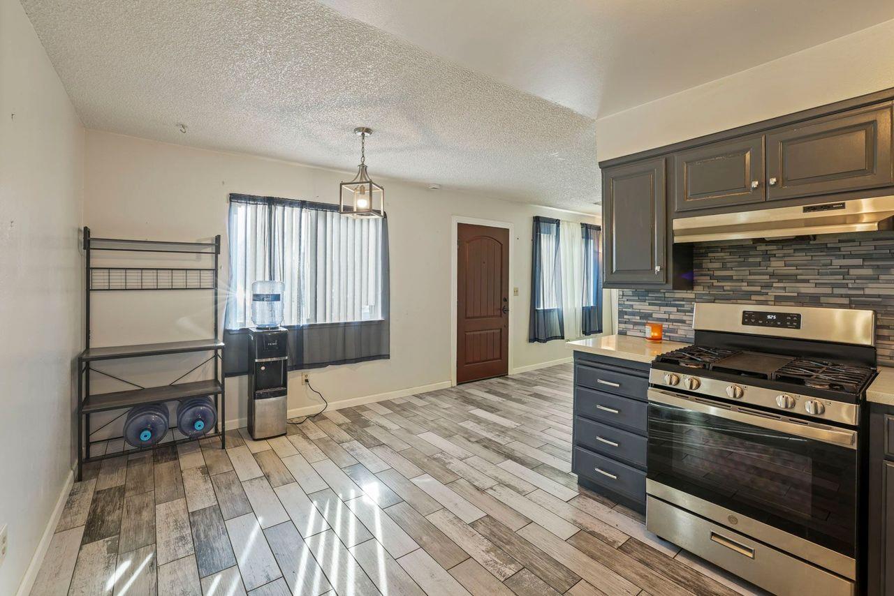 1000 Sunrise Ct, Livingston, CA 95334