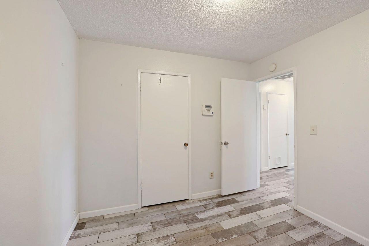 1000 Sunrise Ct, Livingston, CA 95334