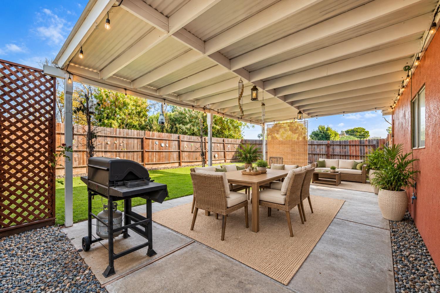 615 Trask Ln, Modesto, CA 95354