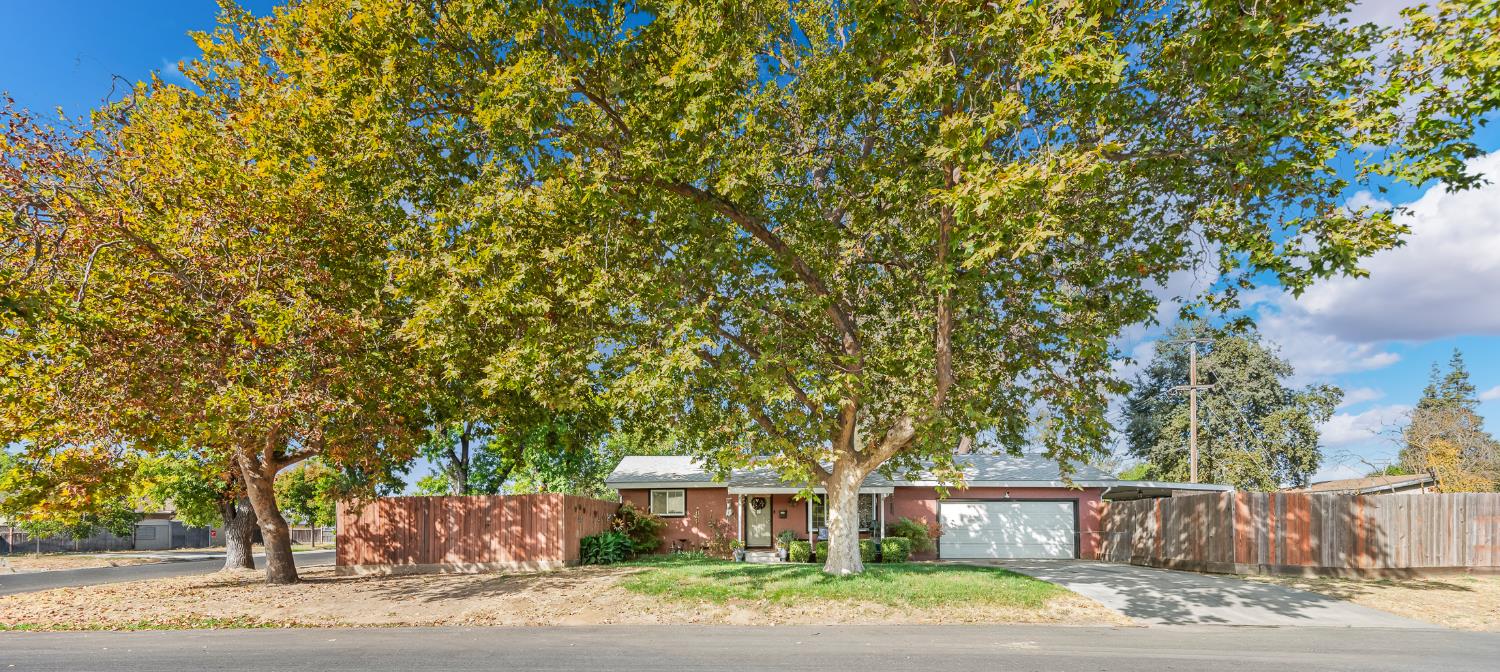615 Trask Ln, Modesto, CA 95354