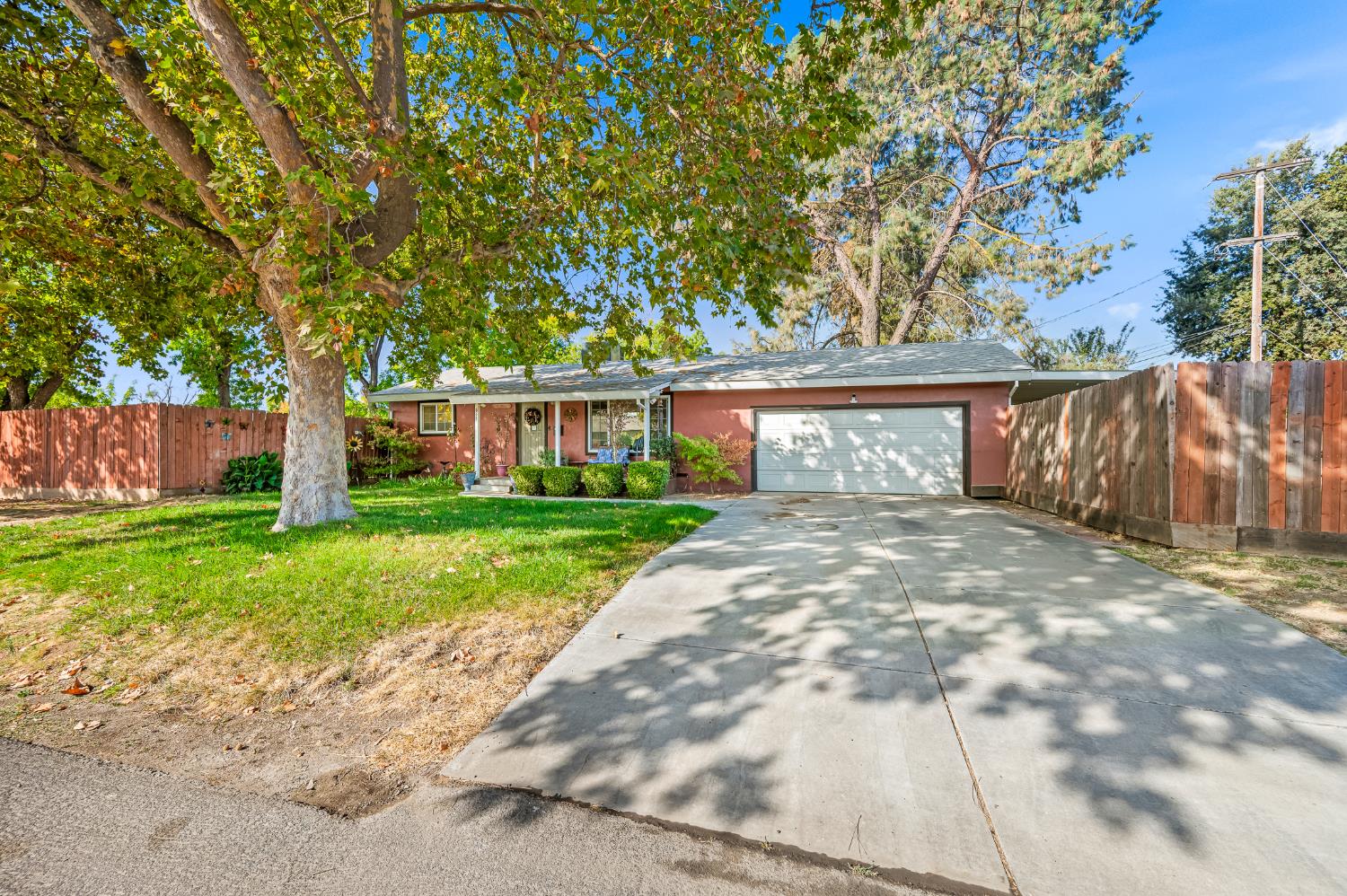 615 Trask Ln, Modesto, CA 95354