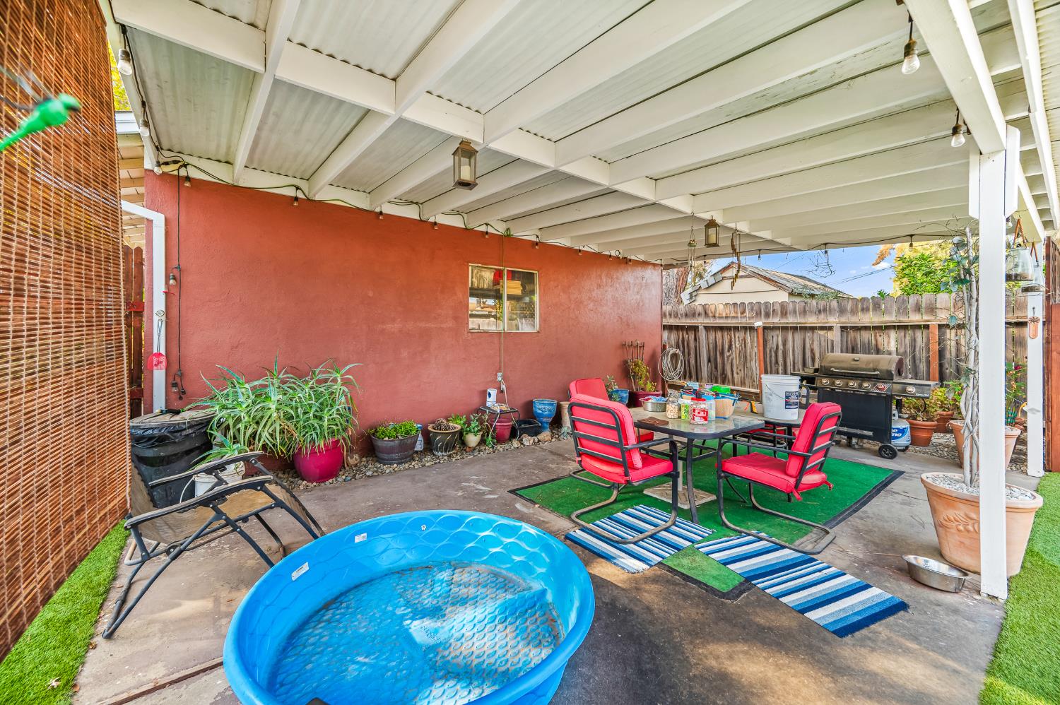 615 Trask Ln, Modesto, CA 95354