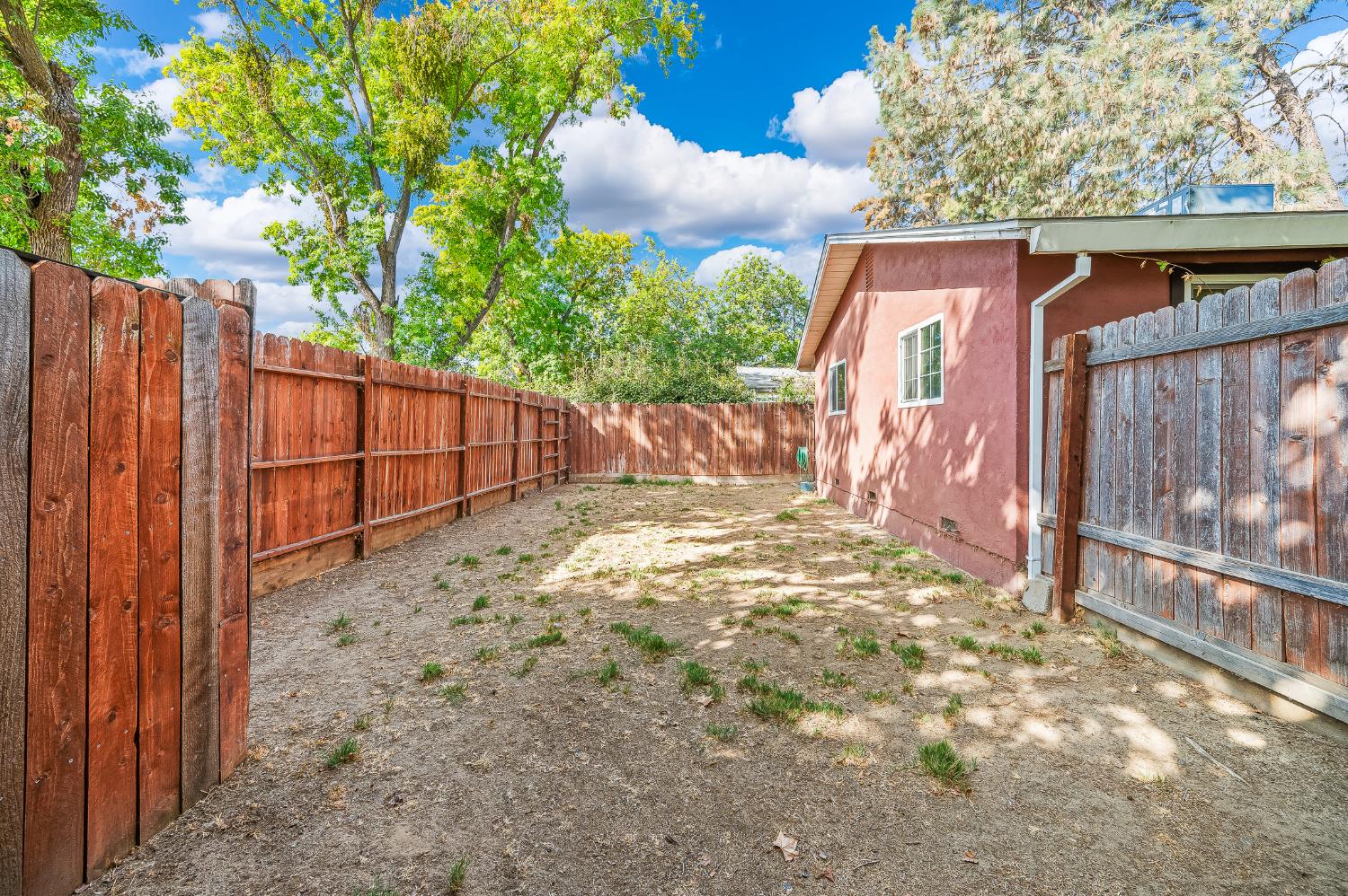 615 Trask Ln, Modesto, CA 95354