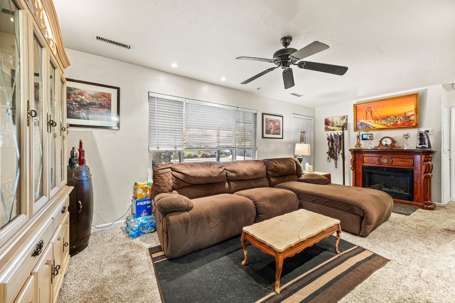 615 Trask Ln, Modesto, CA 95354
