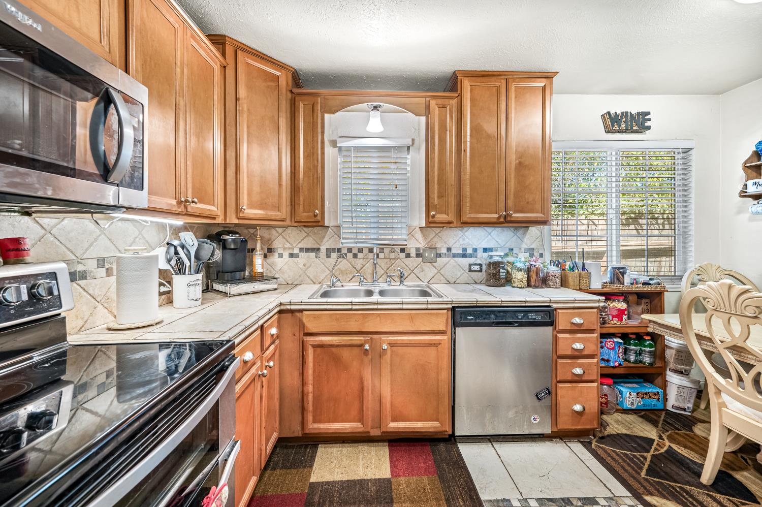 615 Trask Ln, Modesto, CA 95354