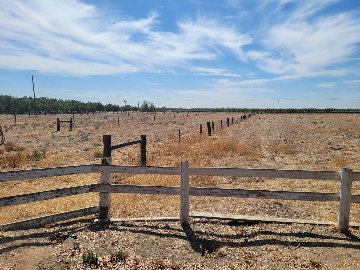 24471 Avenue 19, Madera, CA 93637
