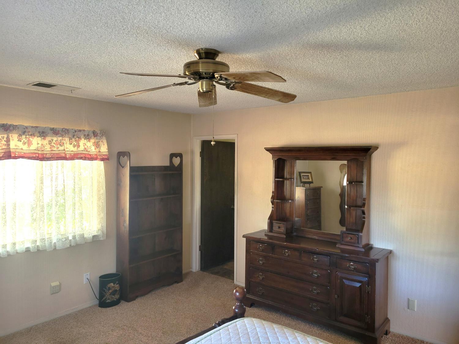 24471 Avenue 19, Madera, CA 93637