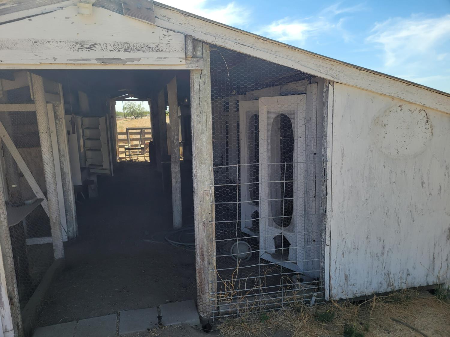 24471 Avenue 19, Madera, CA 93637