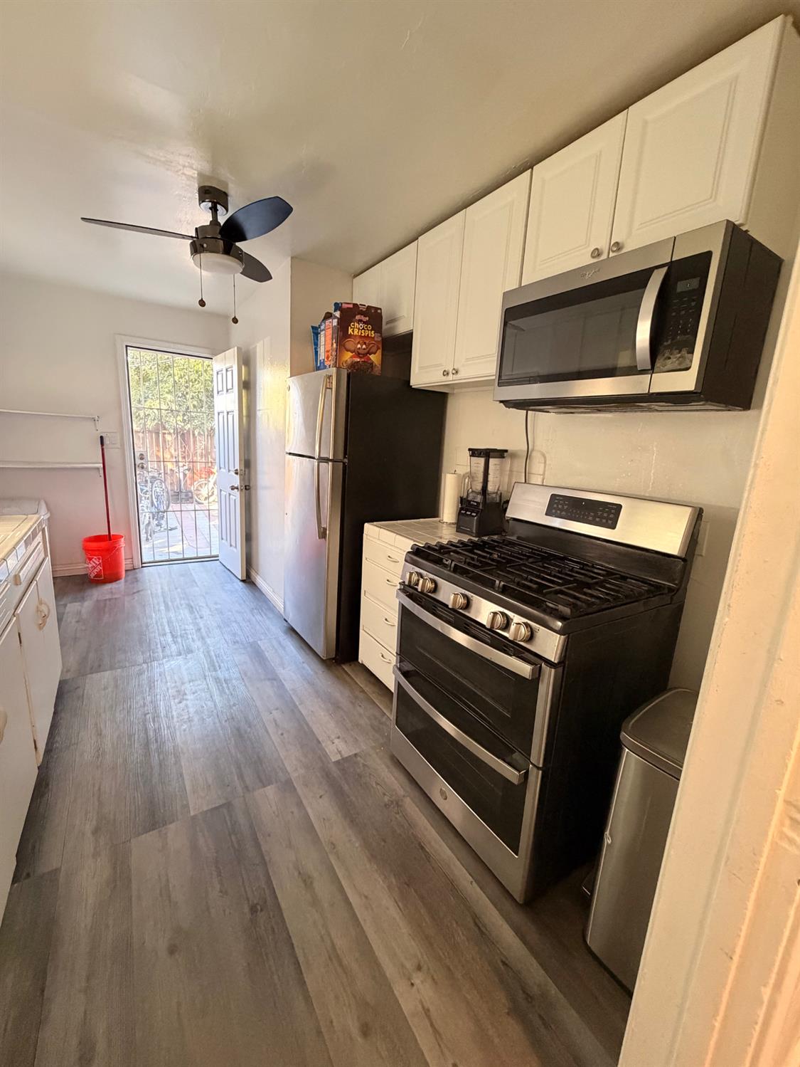 205 Cloverdale Ave, Modesto, CA 95354