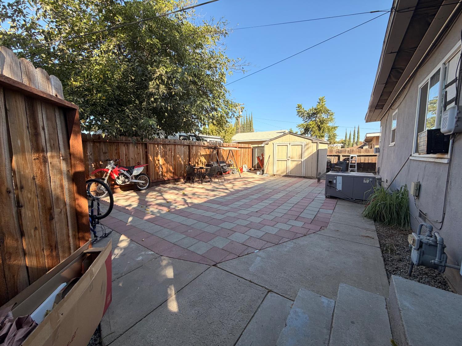 205 Cloverdale Ave, Modesto, CA 95354