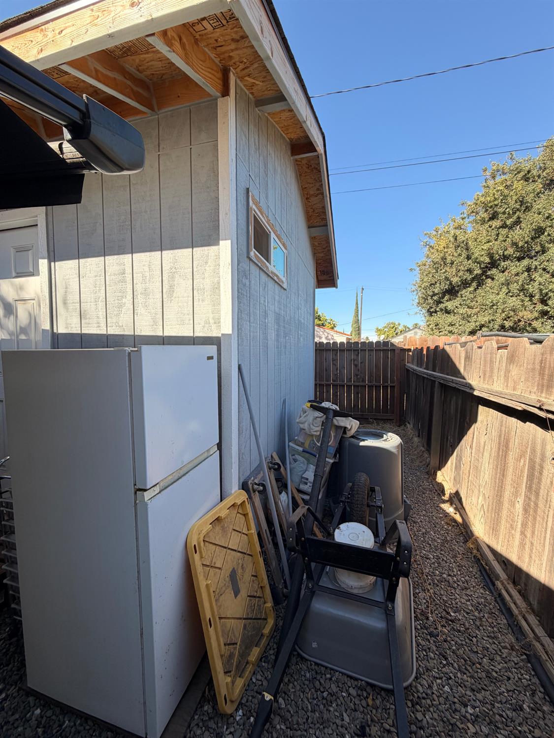205 Cloverdale Ave, Modesto, CA 95354