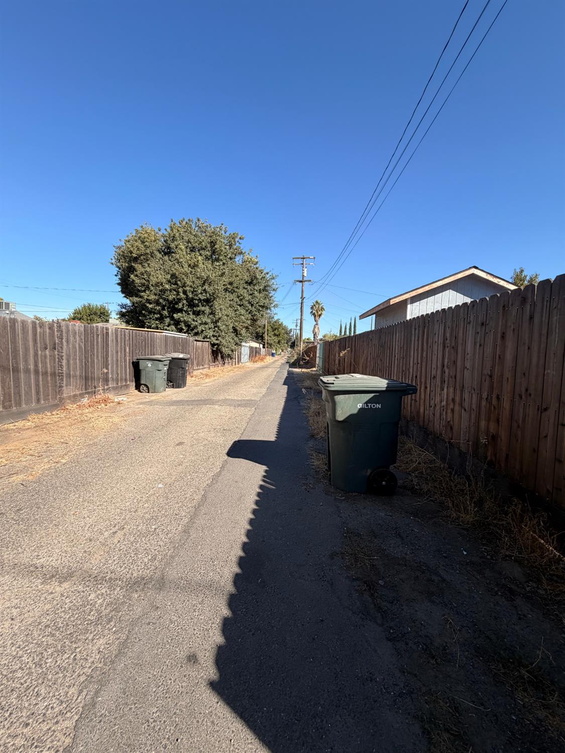 205 Cloverdale Ave, Modesto, CA 95354