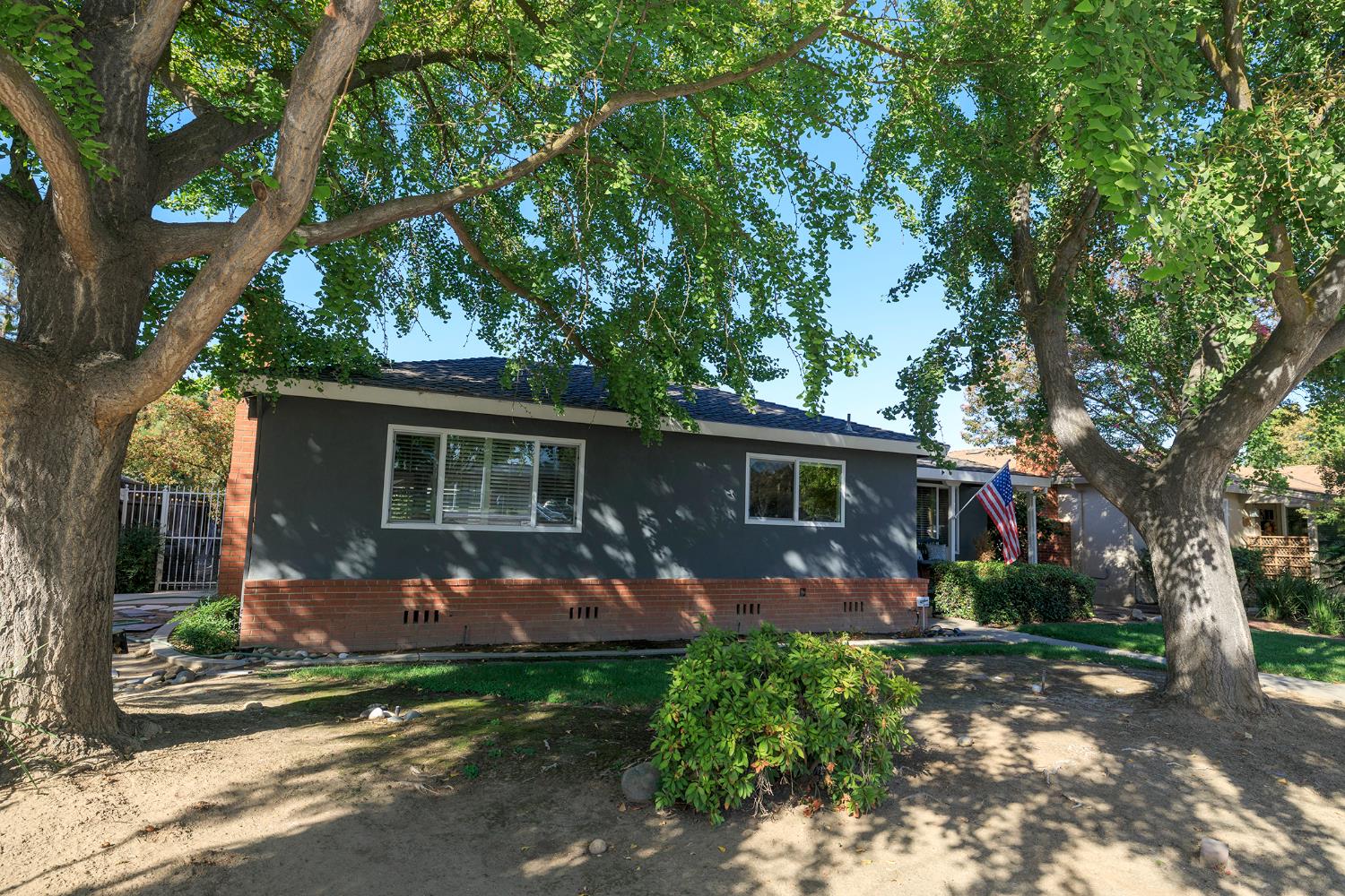1683 E Canal Dr, Turlock, CA 95380