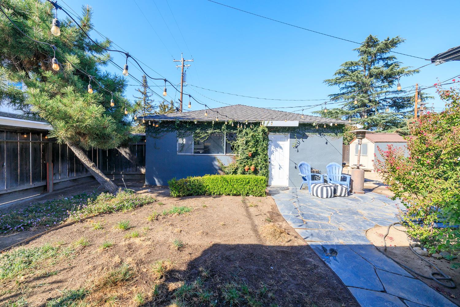 1683 E Canal Dr, Turlock, CA 95380