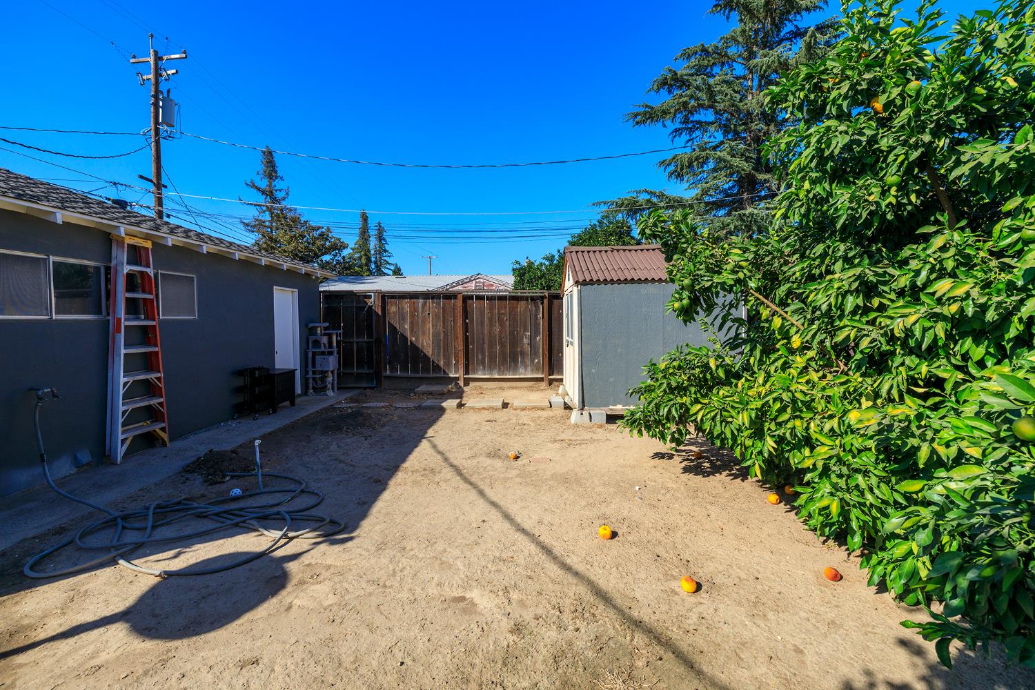 1683 E Canal Dr, Turlock, CA 95380