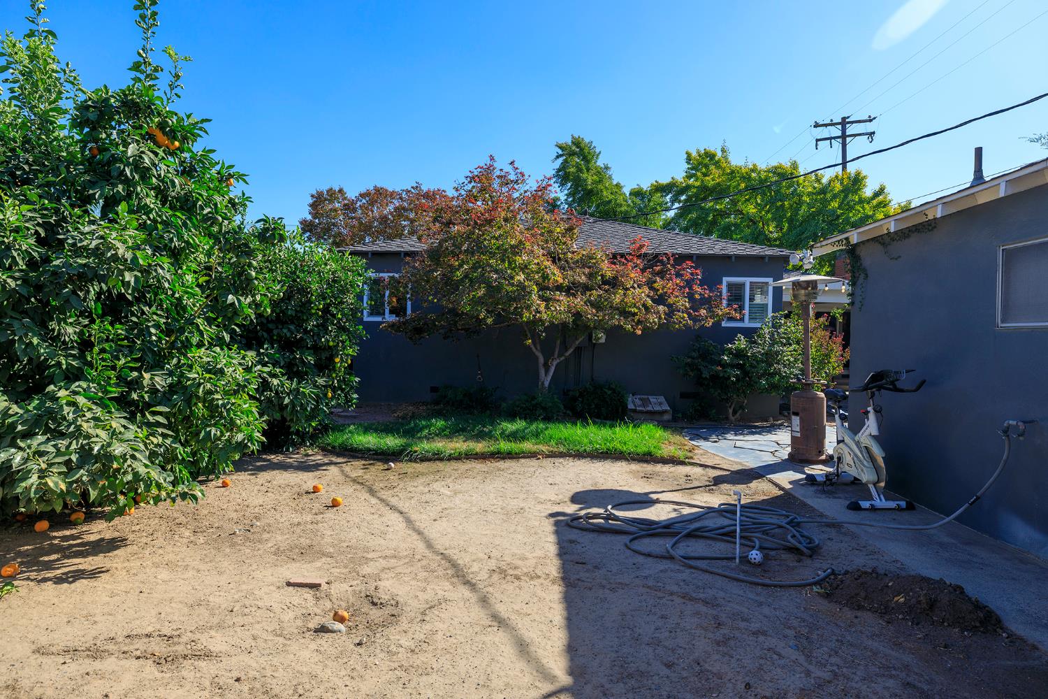 1683 E Canal Dr, Turlock, CA 95380