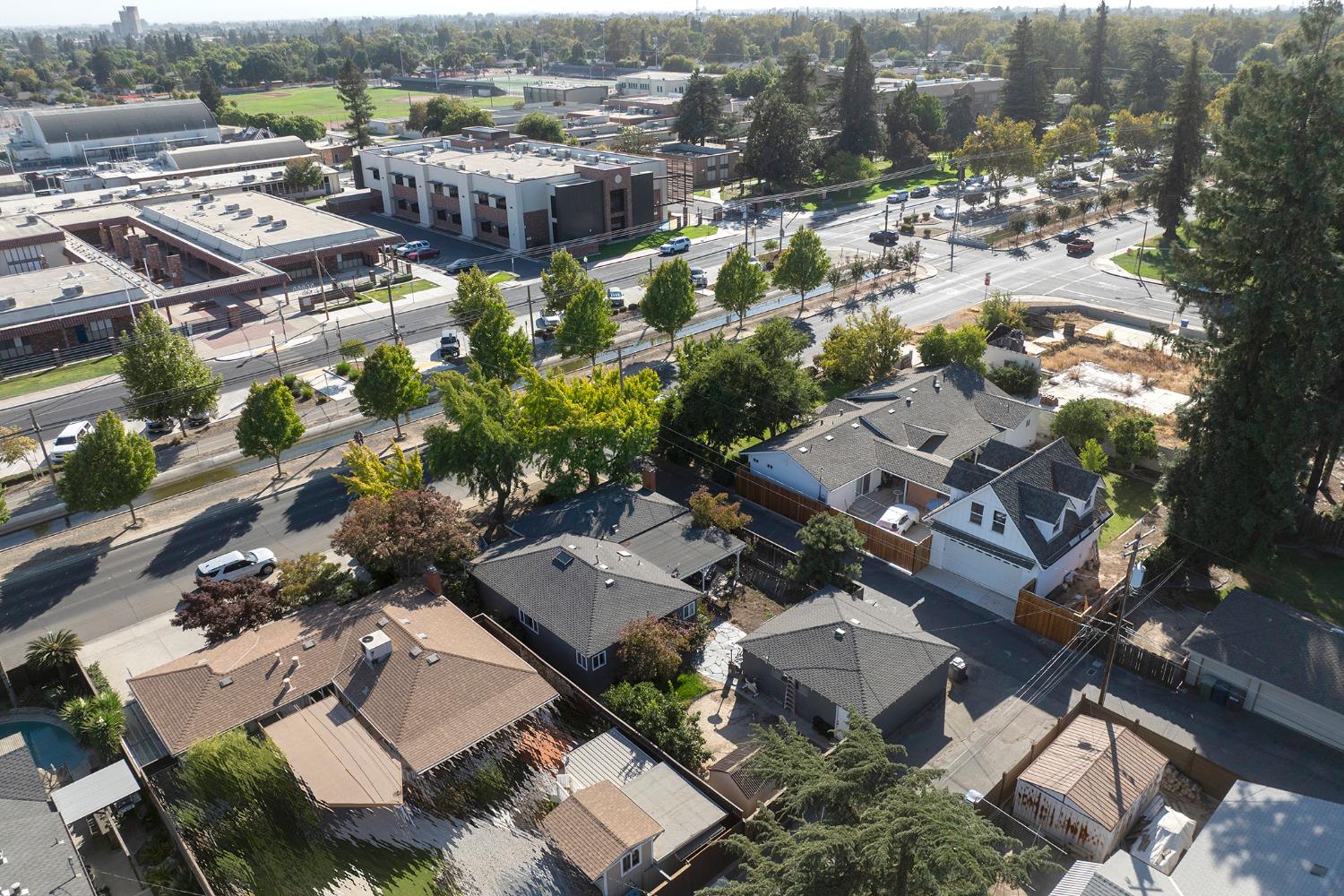 1683 E Canal Dr, Turlock, CA 95380