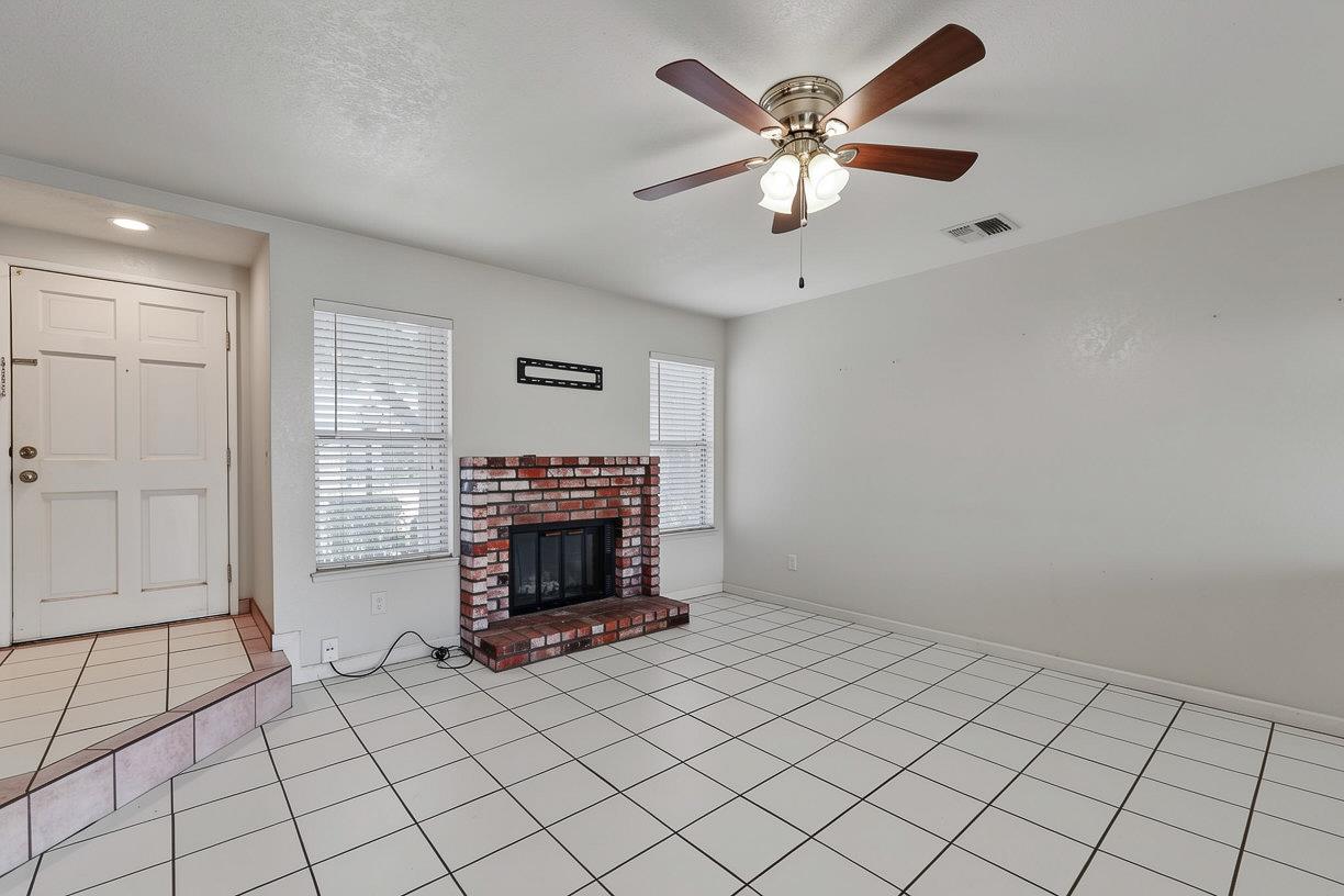 3042 Andre Ln, Turlock, CA 95382
