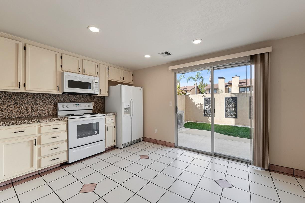 3042 Andre Ln, Turlock, CA 95382