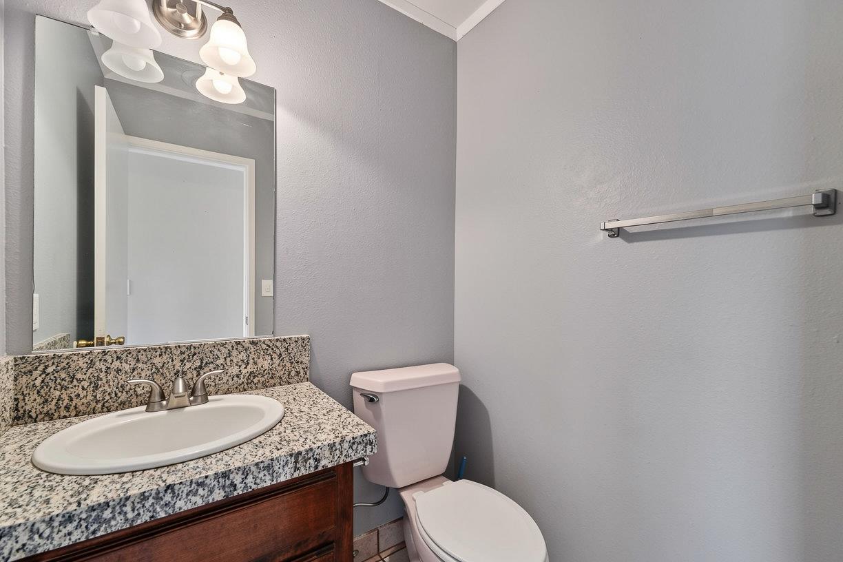 3042 Andre Ln, Turlock, CA 95382