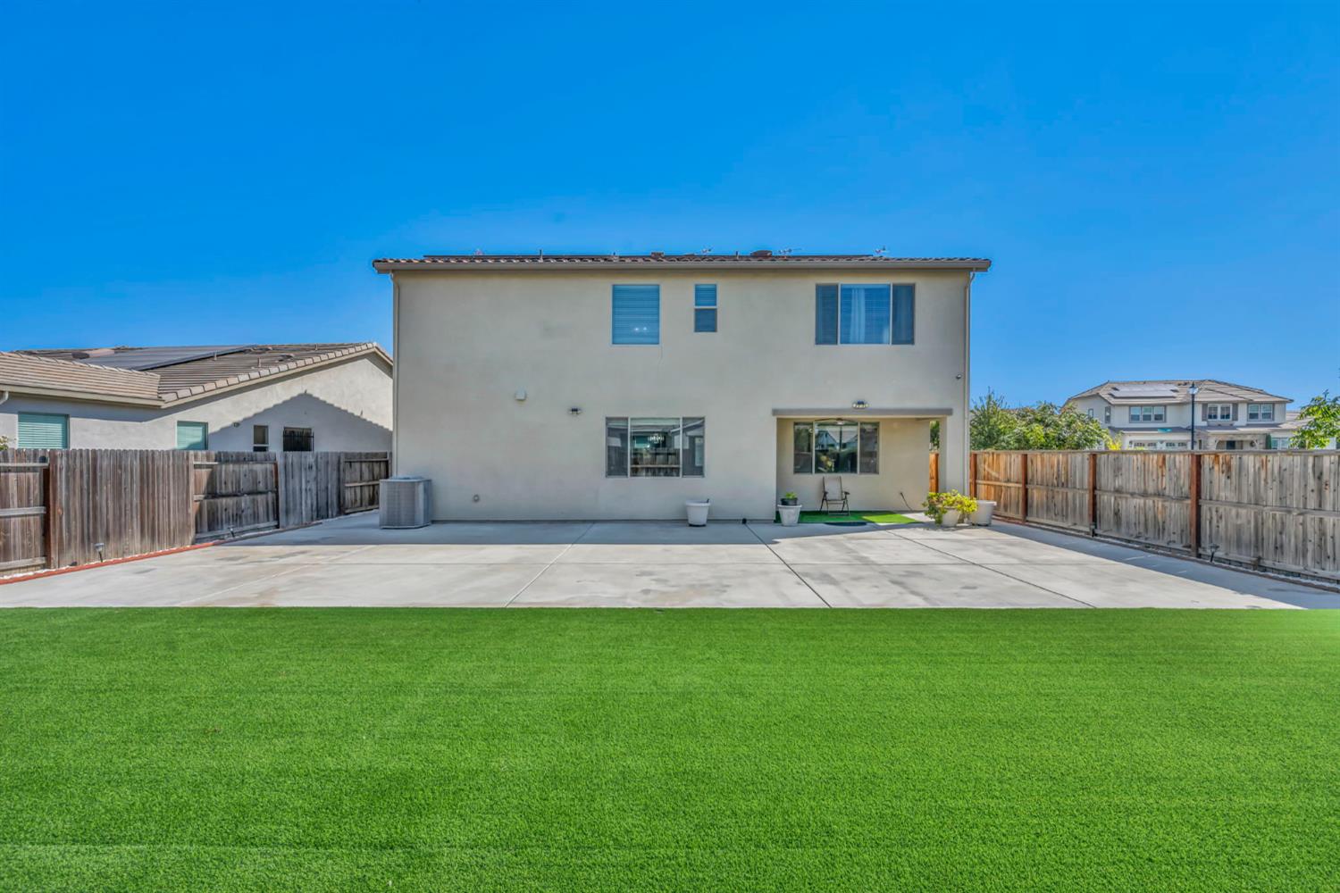 1693 Harvest Ln, Manteca, CA 95337