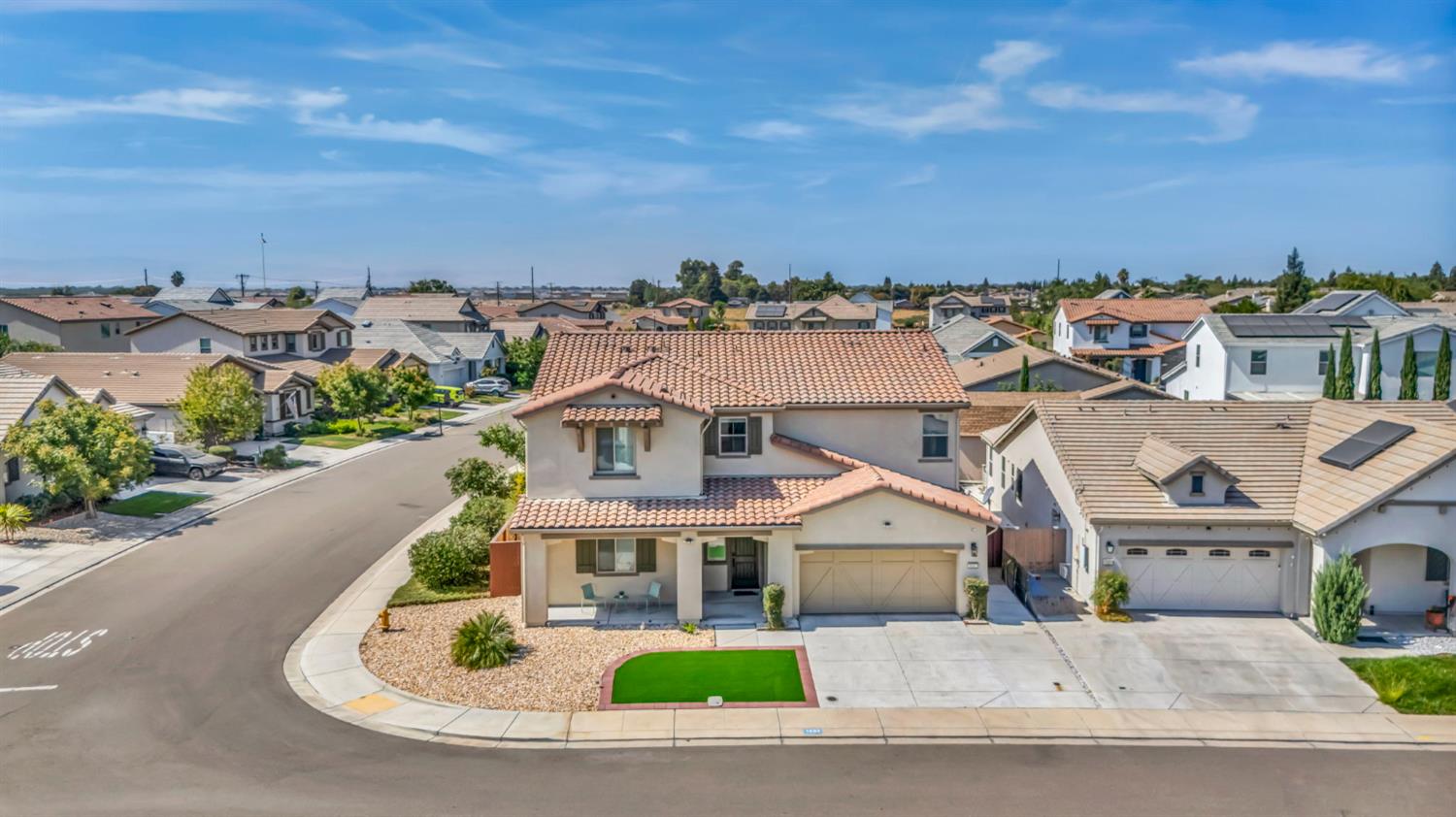 1693 Harvest Ln, Manteca, CA 95337