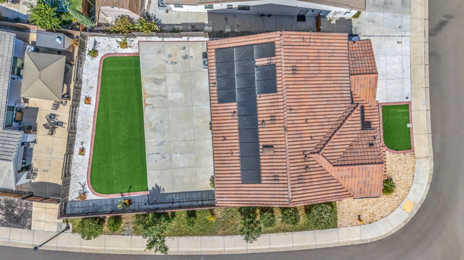 1693 Harvest Ln, Manteca, CA 95337