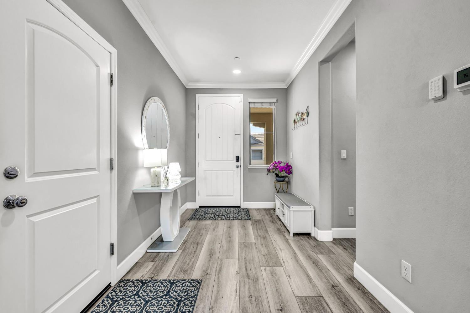 1693 Harvest Ln, Manteca, CA 95337