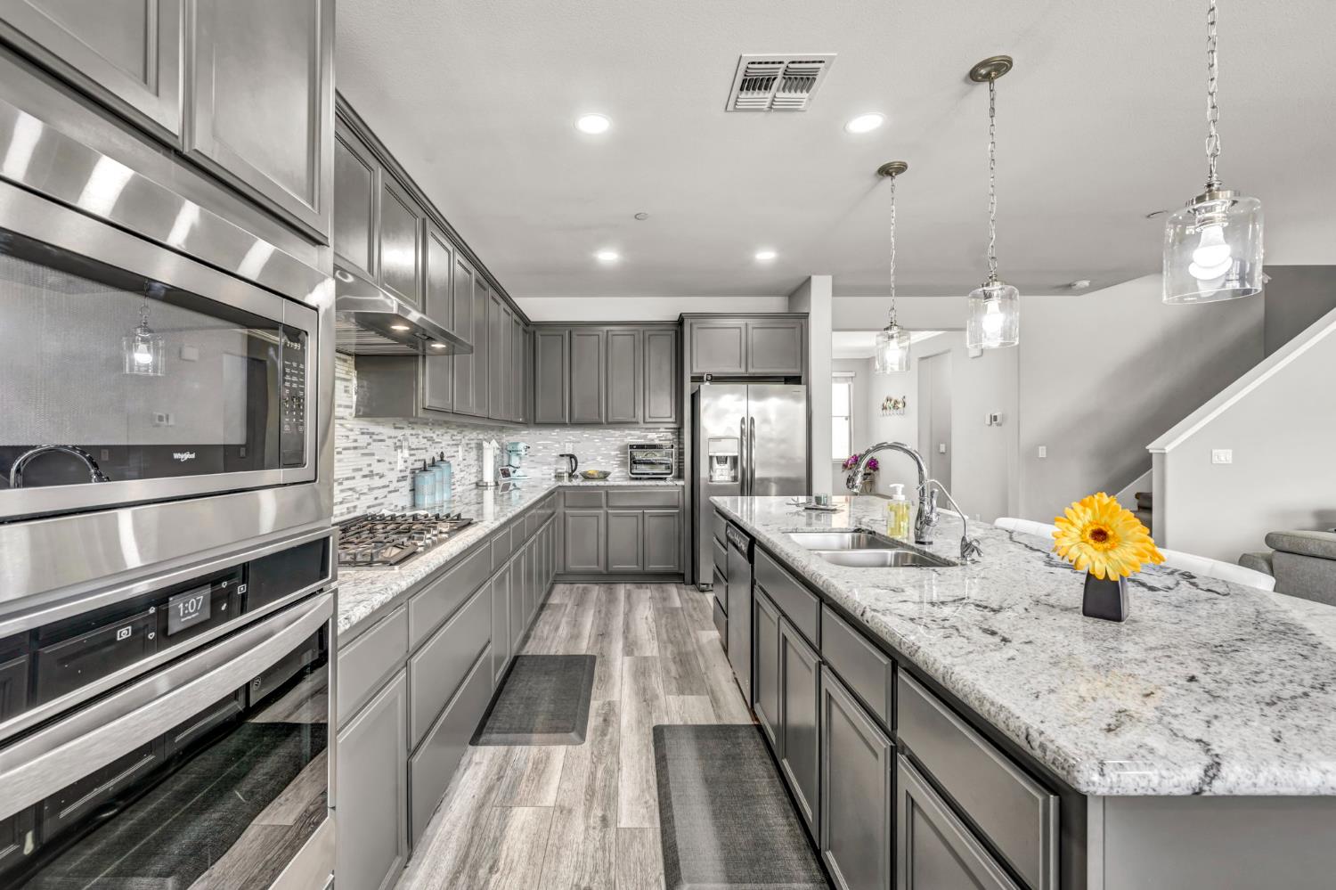 1693 Harvest Ln, Manteca, CA 95337