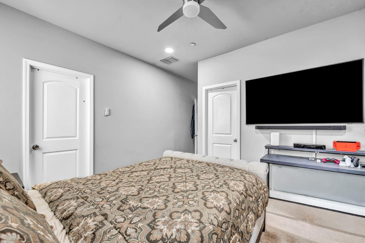 1693 Harvest Ln, Manteca, CA 95337