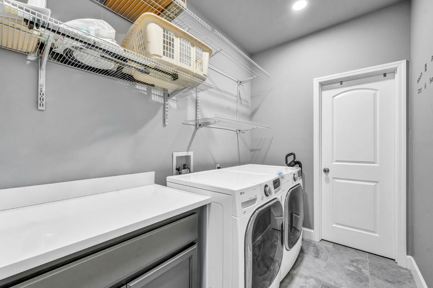 1693 Harvest Ln, Manteca, CA 95337