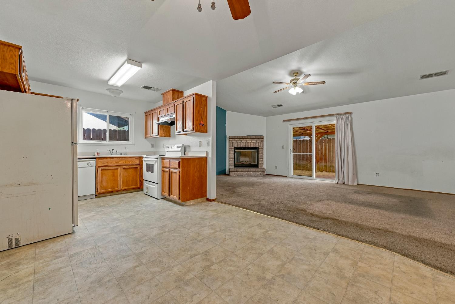 746 Marian Ct, Merced, CA 95341