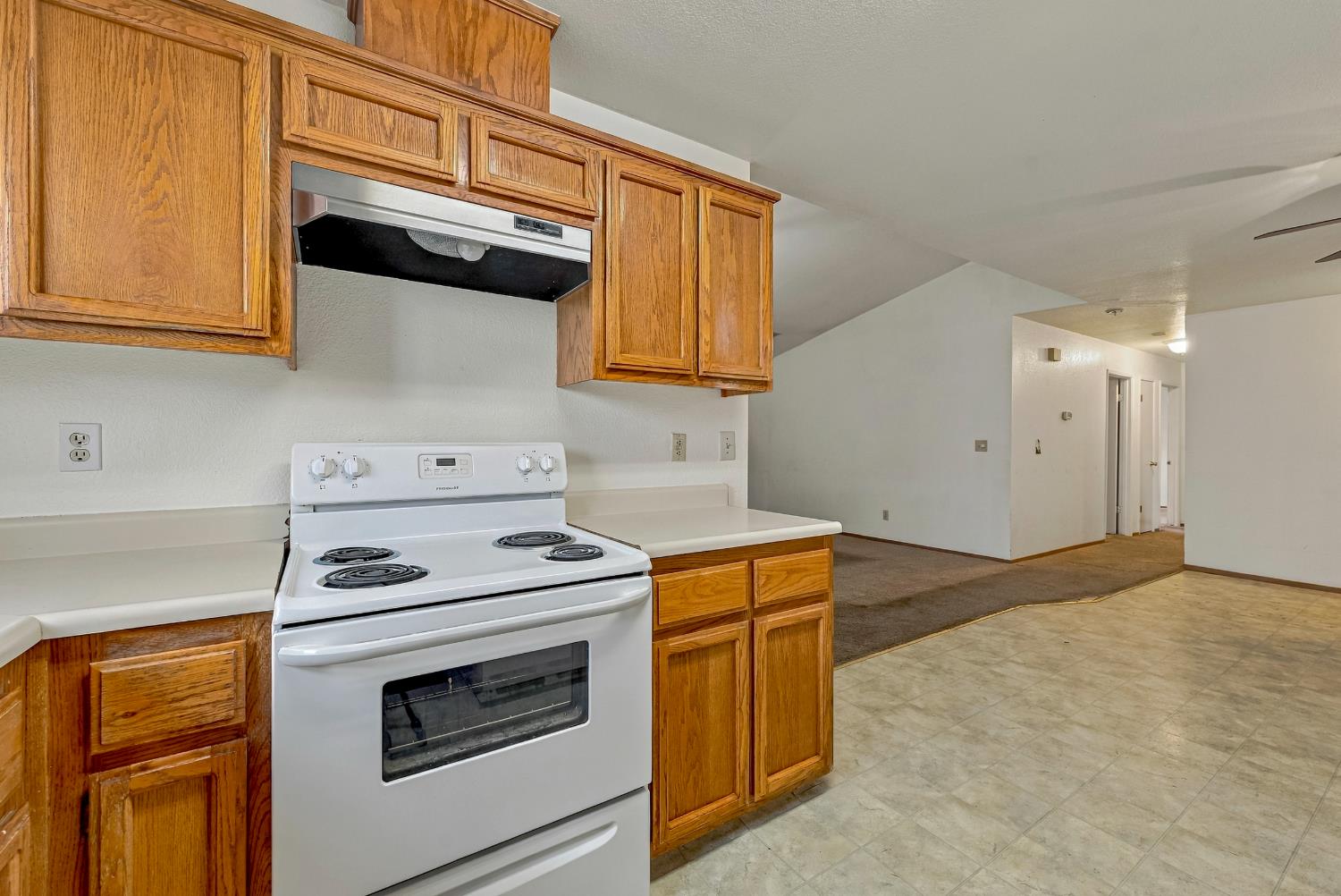 746 Marian Ct, Merced, CA 95341