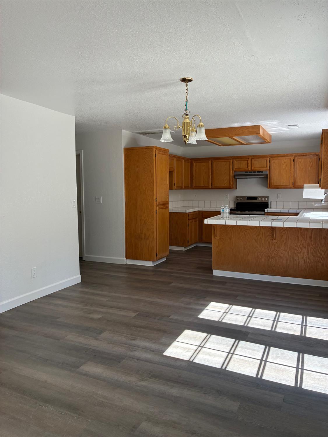 1460 Portsmouth, Gustine, CA 95322