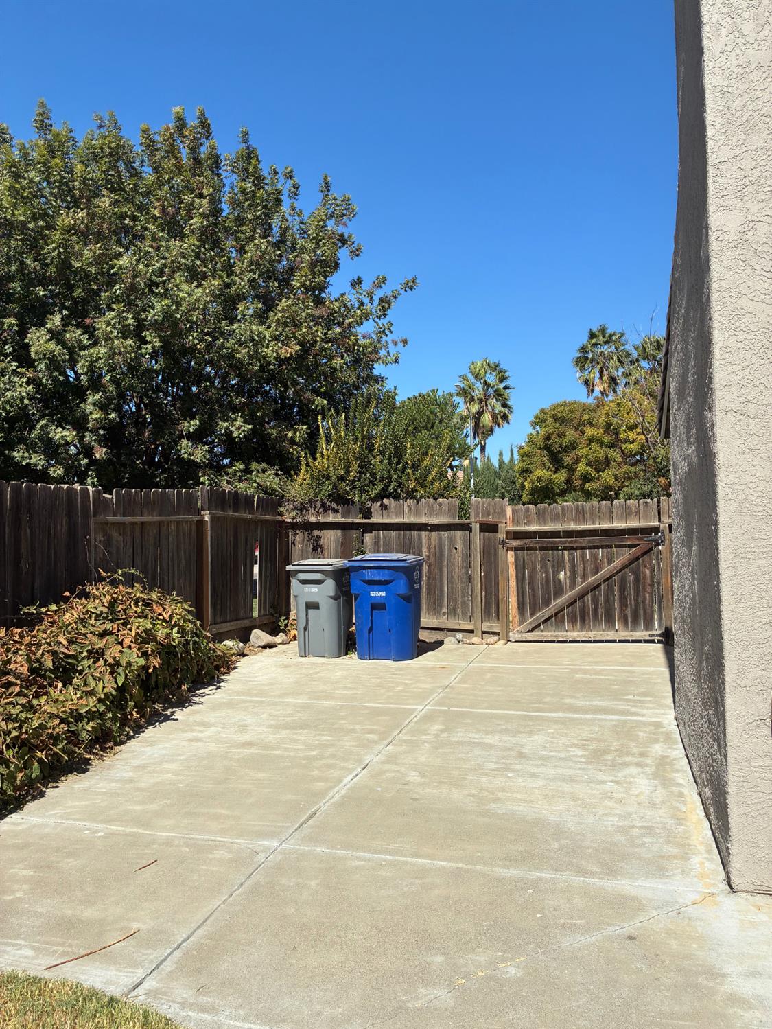 1460 Portsmouth, Gustine, CA 95322