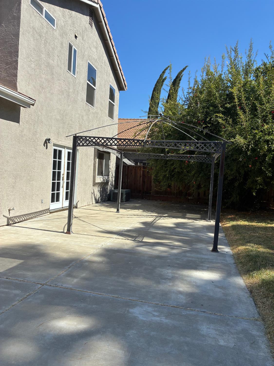 1460 Portsmouth, Gustine, CA 95322